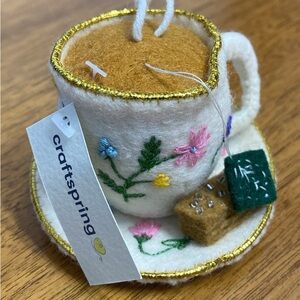 Felt Teacup Ornament - White and Gold